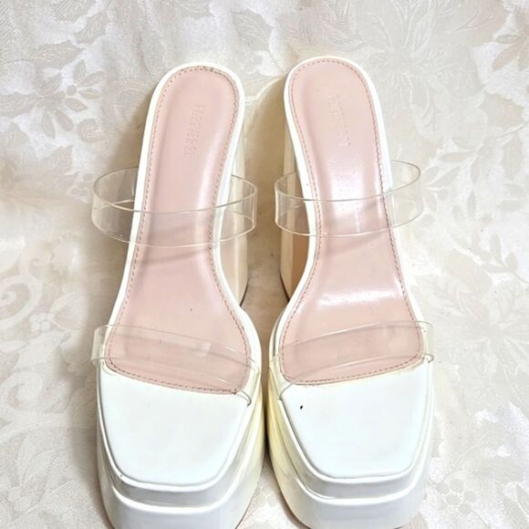 FOREVER 21 Women's White Platform And Clear Heels - Picture 4 of 9